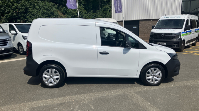 Renault Kangoo L1 Petrol ML19 TCe 130 Advance [Safety] Van - Image 9